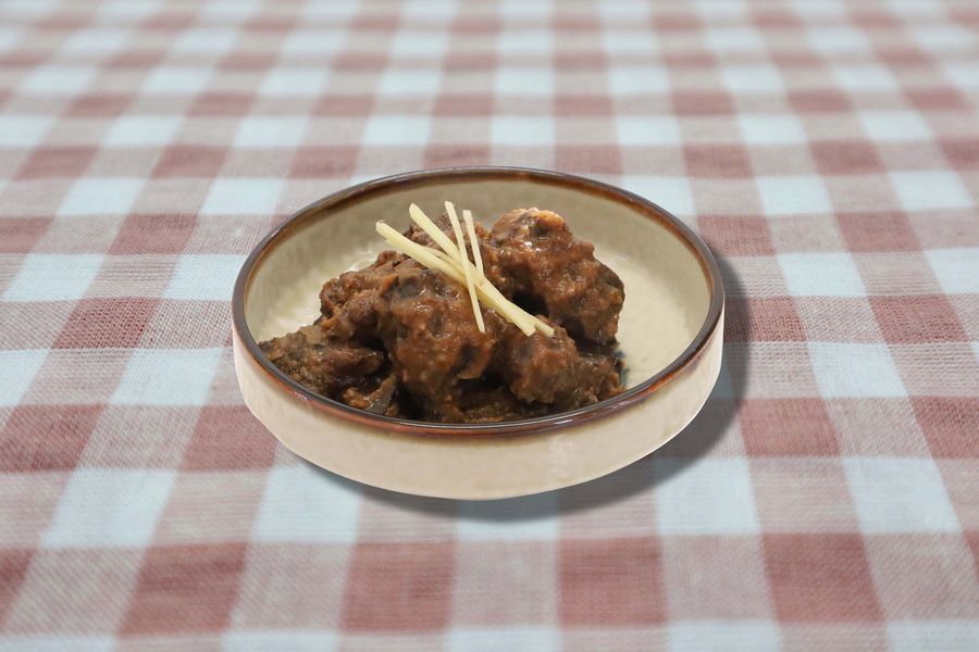 本まぐろのへその煮物